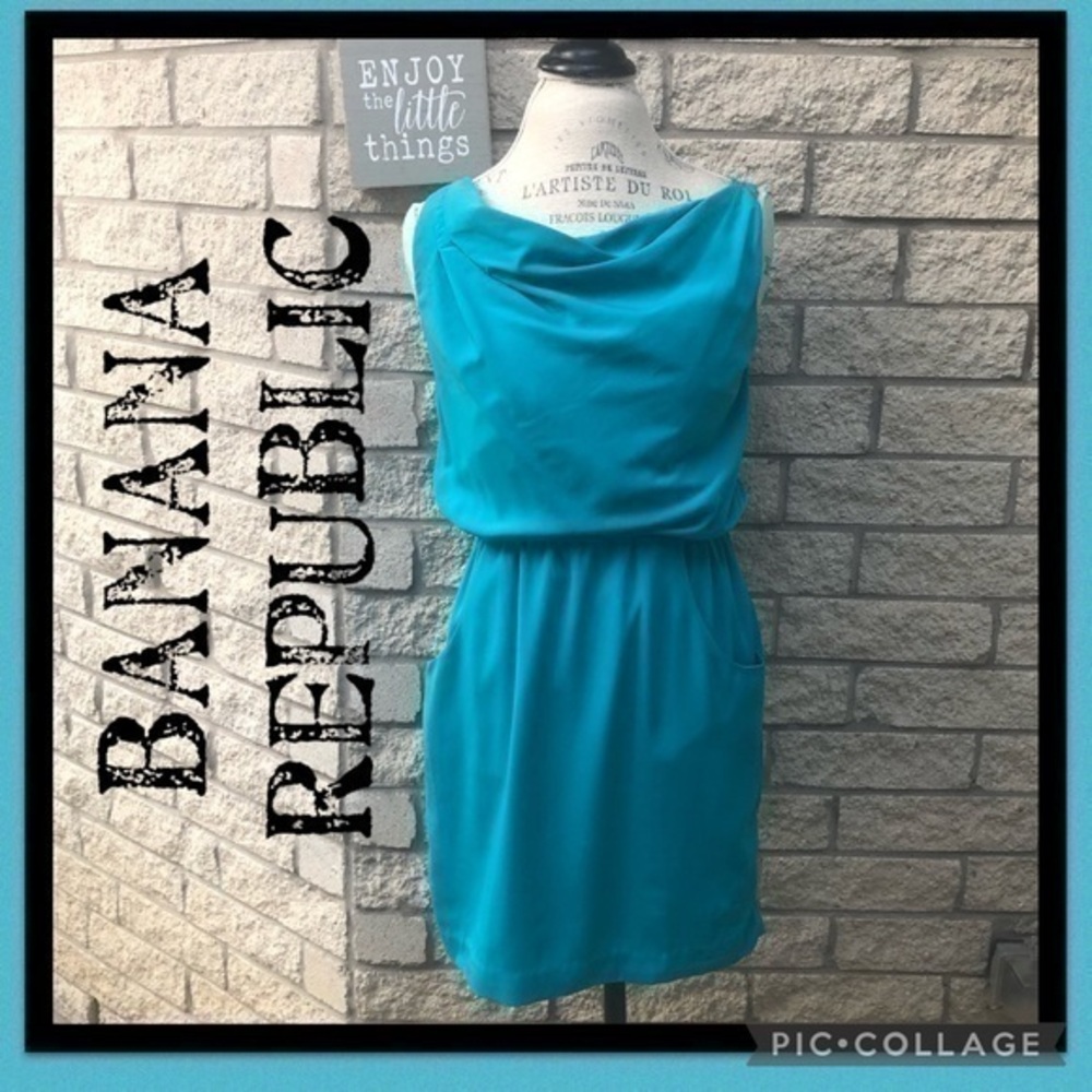 Banana Republic Dress with Pockets   B11